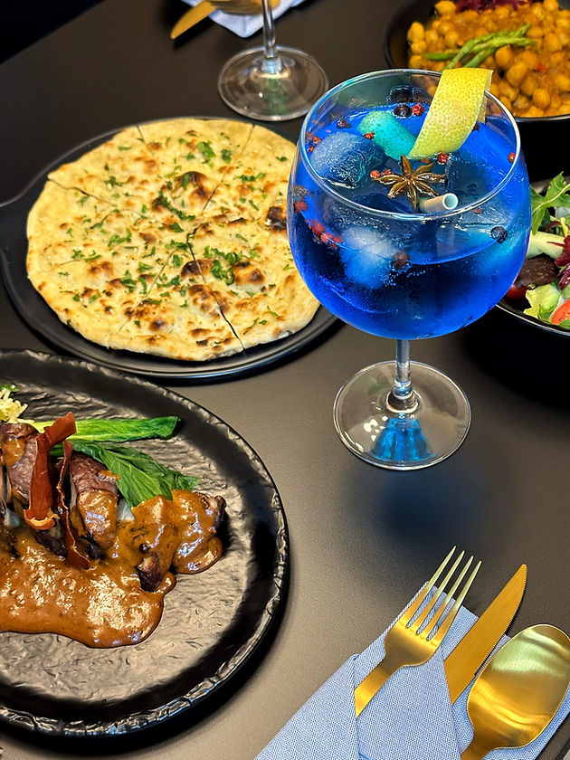 Cocktail azul com especiarias do Kohima